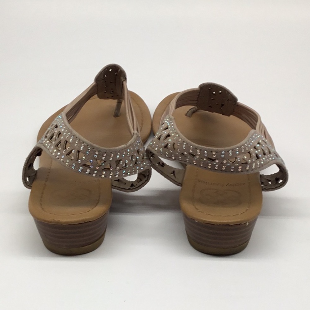 Daisy Fuentes Wedge Summer Sandals - Picture 6 of 13